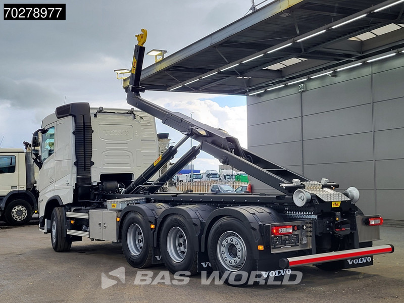 Volvo FH 540 8X4 NEW! HYVA 30-62 Heavy-Duty Lift-Steering Axle Retarder Euro 6 - Hook lift truck: picture 2 Volvo FH 540 8X4 NEW! HYVA 30-62 Heavy-Duty Lift-Steering Axle Retarder Euro 6 - Hook lift truck: picture 2