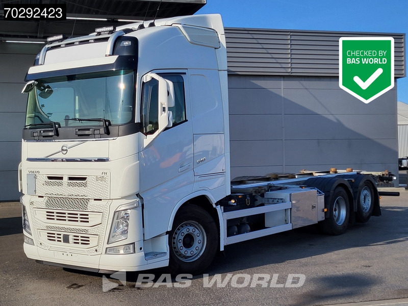 Volvo FH 540 FH 6X2 Retarder Lift-Axle ACC Xenon Euro 6 - Container transporter/ Swap body truck: picture 1 Volvo FH 540 FH 6X2 Retarder Lift-Axle ACC Xenon Euro 6 - Container transporter/ Swap body truck: picture 1