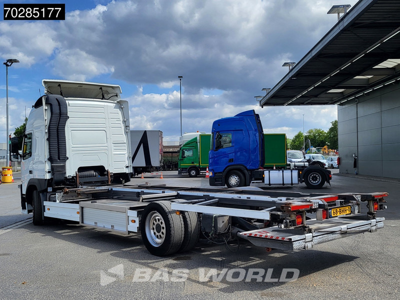 Volvo FM 370 4X2 19tons BDF NL-Truck Ladebordwand VEB Xenon ACC Euro 6 - Container transporter/ Swap body truck: picture 2 Volvo FM 370 4X2 19tons BDF NL-Truck Ladebordwand VEB Xenon ACC Euro 6 - Container transporter/ Swap body truck: picture 2