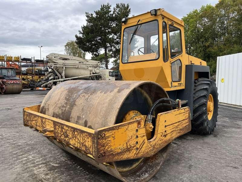 Bomag Compacteur Mixte / Bille et pneus BW213D - Combination roller: picture 2 Bomag Compacteur Mixte / Bille et pneus BW213D - Combination roller: picture 2
