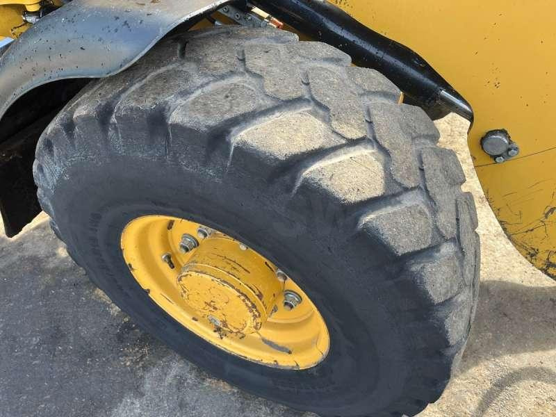 Wheel loader Caterpillar 906H: picture 24