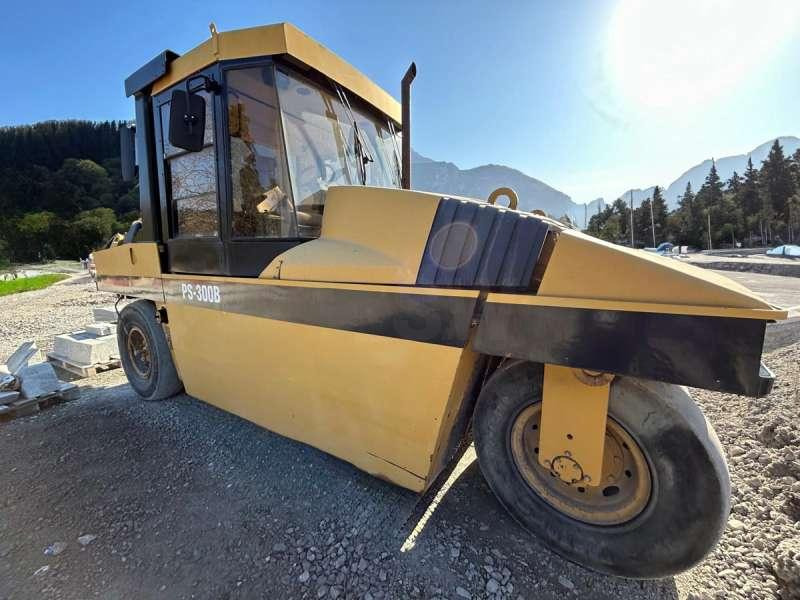 Caterpillar PS300B - Pneumatic roller: picture 5 Caterpillar PS300B - Pneumatic roller: picture 5