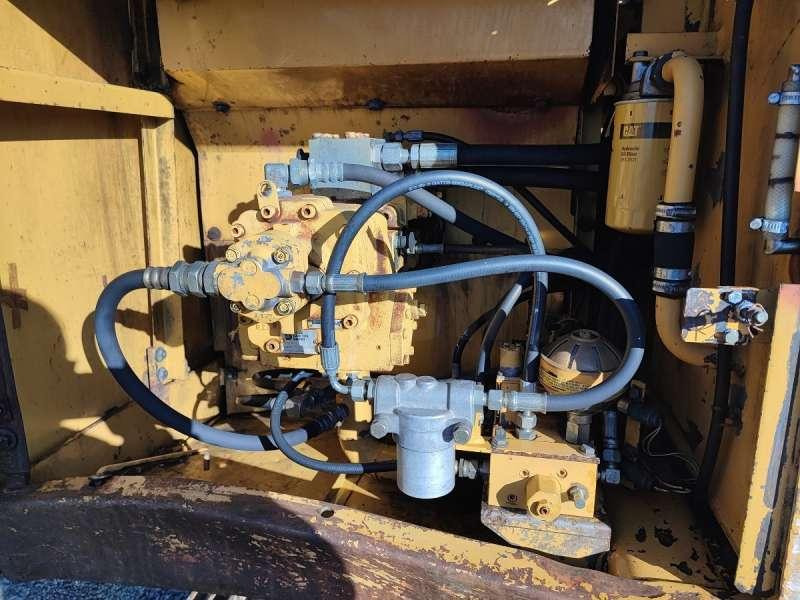 Crawler excavator Caterpillar Pelle sur Chenilles E120B: picture 30 Crawler excavator Caterpillar Pelle sur Chenilles E120B: picture 30