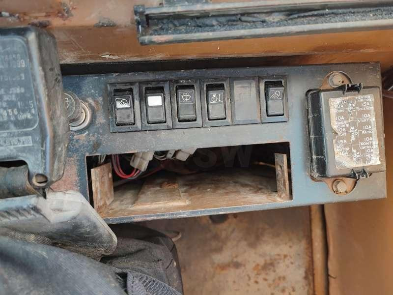Crawler excavator Caterpillar Pelle sur Chenilles E120B: picture 42 Crawler excavator Caterpillar Pelle sur Chenilles E120B: picture 42