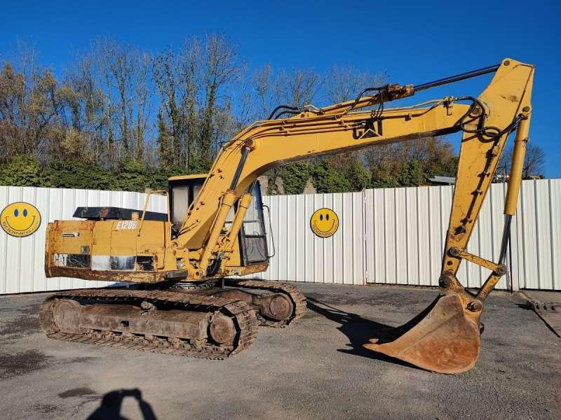 Caterpillar Pelle sur Chenilles E120B - Crawler excavator: picture 1 Caterpillar Pelle sur Chenilles E120B - Crawler excavator: picture 1