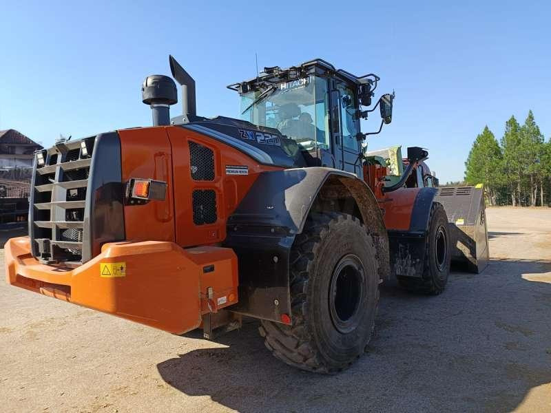 Hitachi ZW220-7 - Wheel loader: picture 5 Hitachi ZW220-7 - Wheel loader: picture 5