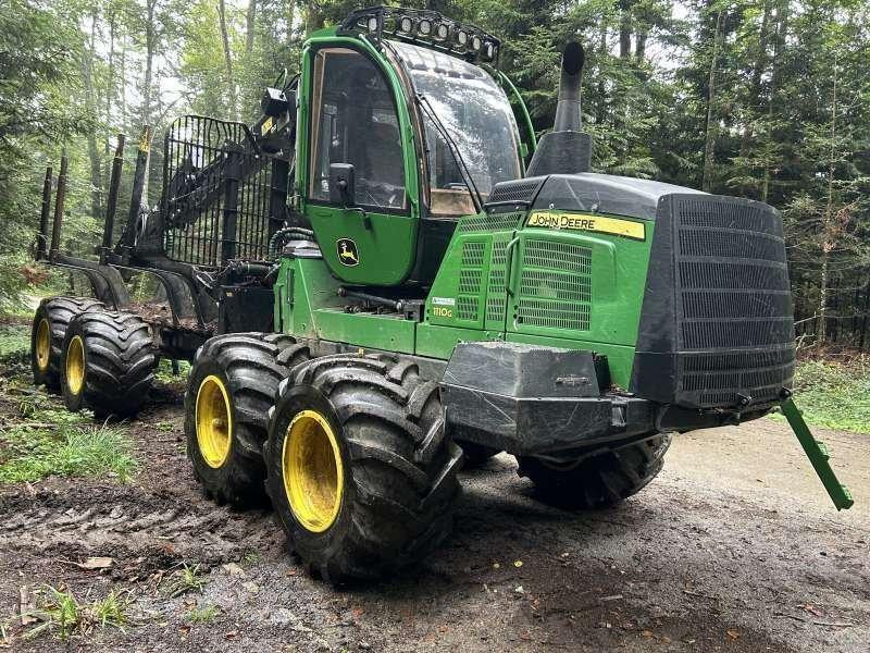 John Deere 1110G - Forwarder: picture 2 John Deere 1110G - Forwarder: picture 2
