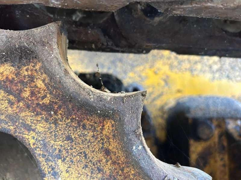 Crawler loader Komatsu D21S-6: picture 41