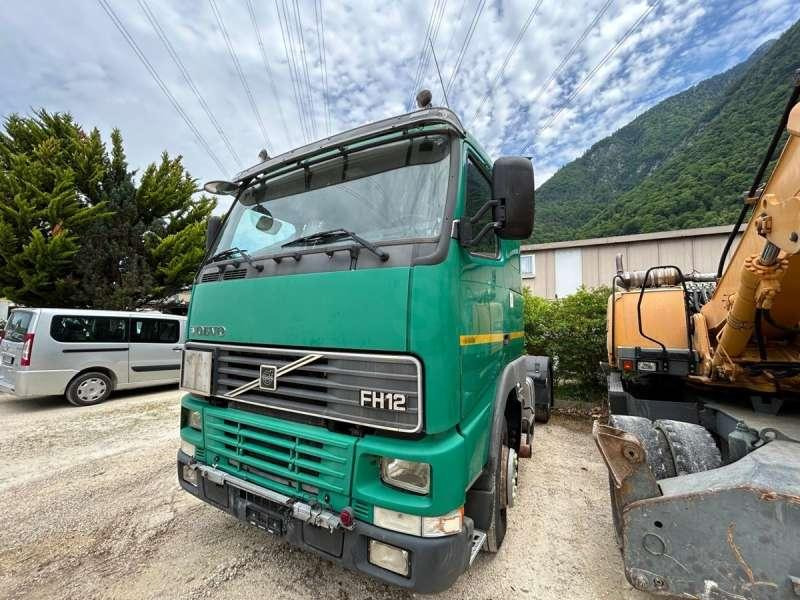 Volvo FH12-420 4X2 - Tractor unit: picture 5 Volvo FH12-420 4X2 - Tractor unit: picture 5