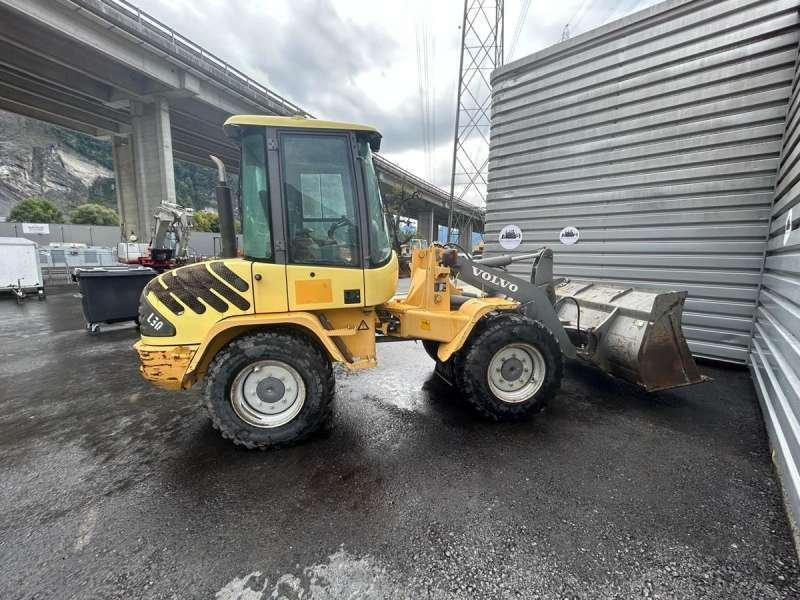 Compact loader Volvo L30Z: picture 13