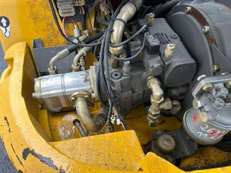 Compact loader Volvo L30Z: picture 30