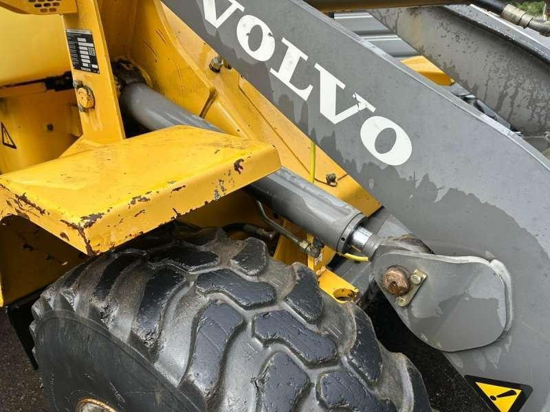 Compact loader Volvo L30Z: picture 31