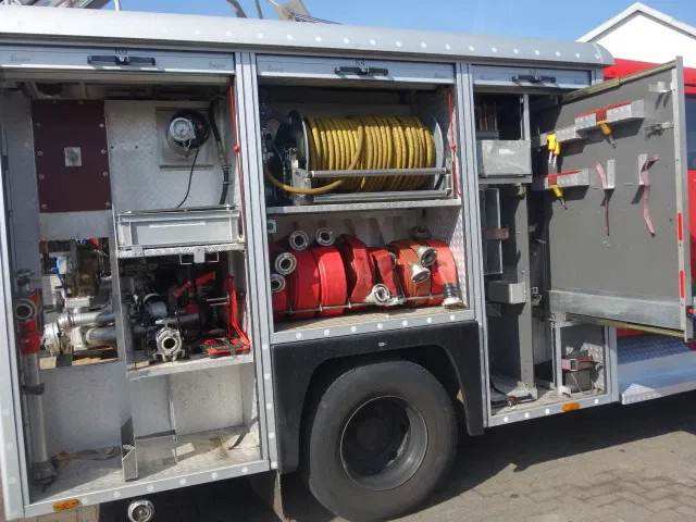 MAN 15 224-with winch 2500liter tank manual gearbox ,ziegler pomp - Fire truck: picture 3 MAN 15 224-with winch 2500liter tank manual gearbox ,ziegler pomp - Fire truck: picture 3