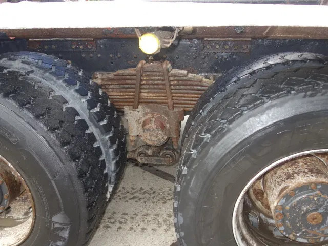 MAN 35-364 chassis cabine manual diesel pomp 6 cil 8x4 - Cab chassis truck: picture 4 MAN 35-364 chassis cabine manual diesel pomp 6 cil 8x4 - Cab chassis truck: picture 4