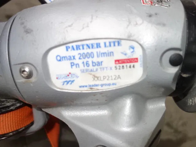 Mercedes-Benz 1325 WATER CANON - Fire truck: picture 3 Mercedes-Benz 1325 WATER CANON - Fire truck: picture 3