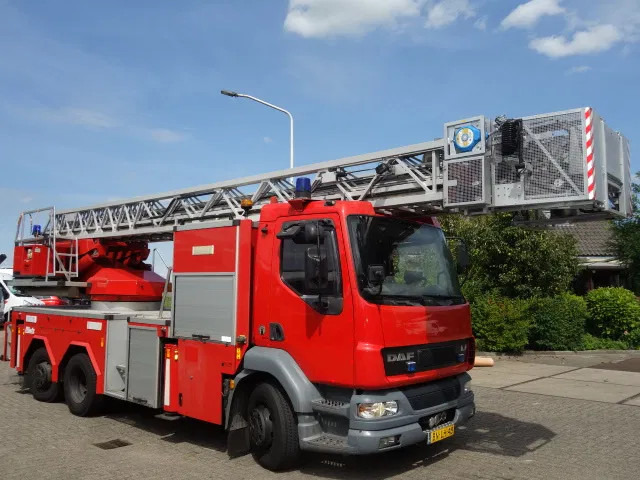 DAF LF 250 METZ 30 meter - Truck: picture 2 DAF LF 250 METZ 30 meter - Truck: picture 2