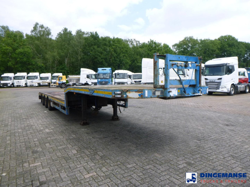 Broshuis 3-axle semi-lowbed trailer 45 t / extendable - Low loader semi-trailer: picture 2 Broshuis 3-axle semi-lowbed trailer 45 t / extendable - Low loader semi-trailer: picture 2