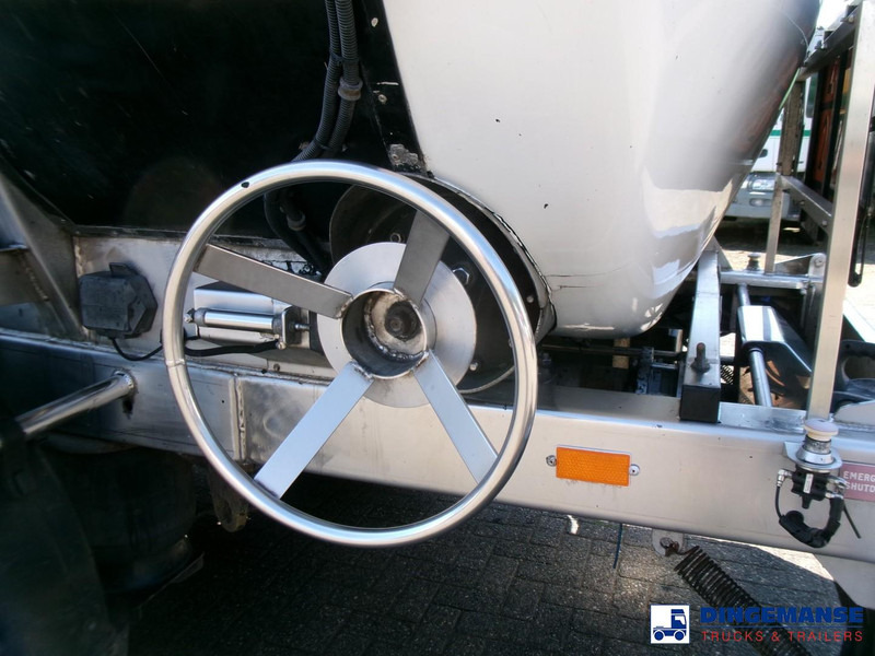 Clayton Bitumen tank inox 33 m3 / 1 comp + ADR - Tank semi-trailer: picture 5 Clayton Bitumen tank inox 33 m3 / 1 comp + ADR - Tank semi-trailer: picture 5