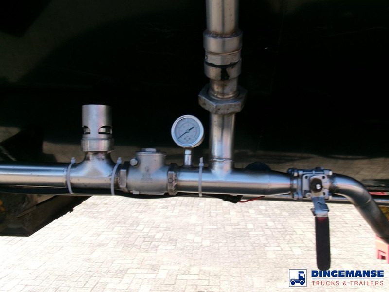 Clayton Bitumen tank inox 33 m3 / 1 comp + ADR - Tank semi-trailer: picture 5 Clayton Bitumen tank inox 33 m3 / 1 comp + ADR - Tank semi-trailer: picture 5