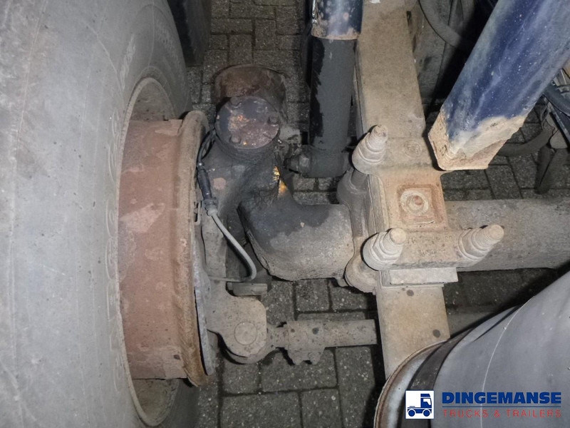 Container transporter/ Swap body semi-trailer D-Tec 4-axle container combi trailer (2 + 2 axles): picture 10