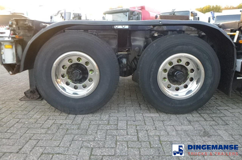 Container transporter/ Swap body semi-trailer D-Tec 4-axle container combi trailer (2 + 2 axles): picture 6