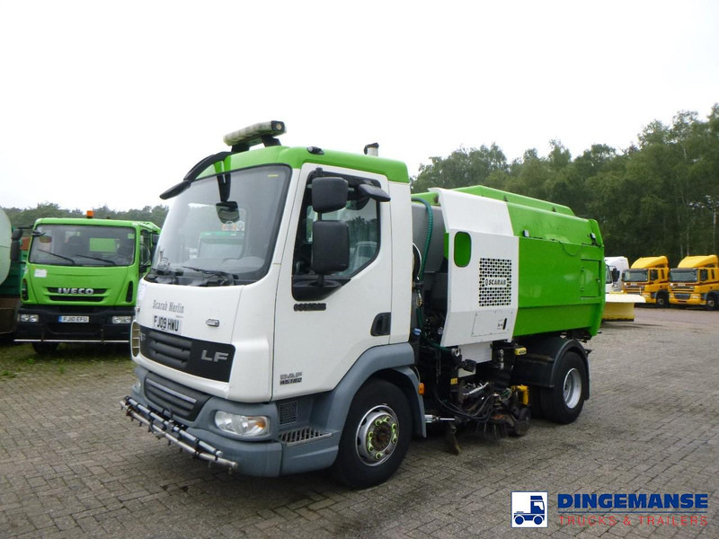 DAF LF 45.180 Scarab Merlin street sweeper 4x2 - Road sweeper: picture 1 DAF LF 45.180 Scarab Merlin street sweeper 4x2 - Road sweeper: picture 1