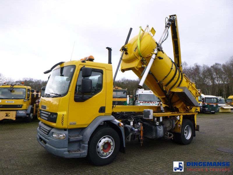 DAF LF 55.220 4X2 Whale vacuum tank 8.1 m3 - Vacuum truck: picture 1 DAF LF 55.220 4X2 Whale vacuum tank 8.1 m3 - Vacuum truck: picture 1