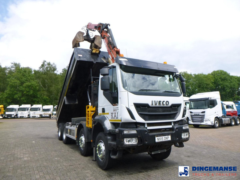 Iveco Trakker 360 Euro 6 8x4 RHD tipper + Atlas 130.2VGL - Crane truck: picture 2 Iveco Trakker 360 Euro 6 8x4 RHD tipper + Atlas 130.2VGL - Crane truck: picture 2