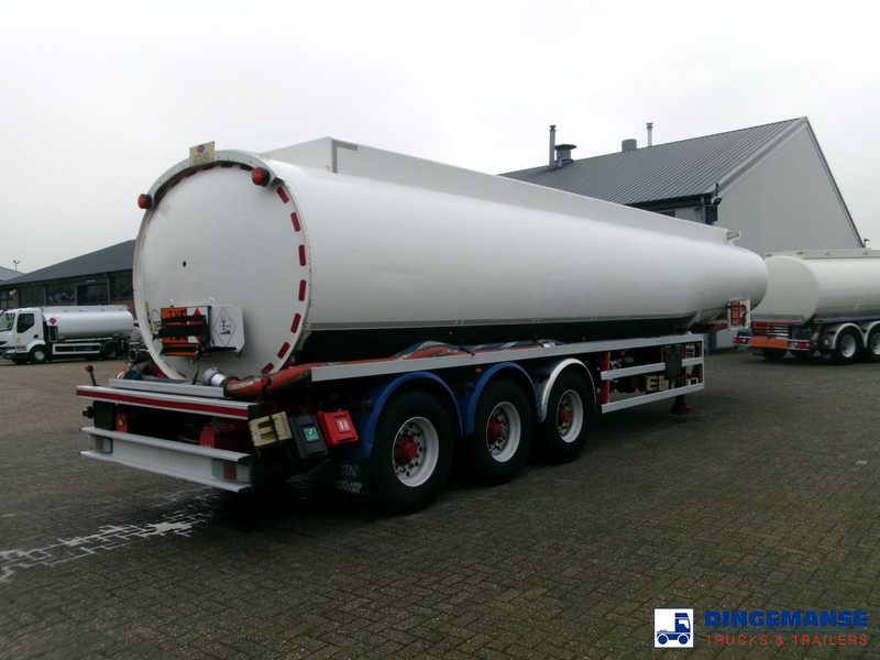 Lakeland Fuel tank alu 42.8 m3 / 6 comp + pump - Tank semi-trailer: picture 4 Lakeland Fuel tank alu 42.8 m3 / 6 comp + pump - Tank semi-trailer: picture 4