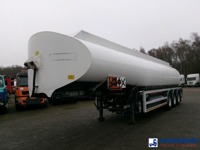 Lakeland Fuel tank alu 42.8 m3 / 6 comp + pump - Tank semi-trailer: picture 1 Lakeland Fuel tank alu 42.8 m3 / 6 comp + pump - Tank semi-trailer: picture 1