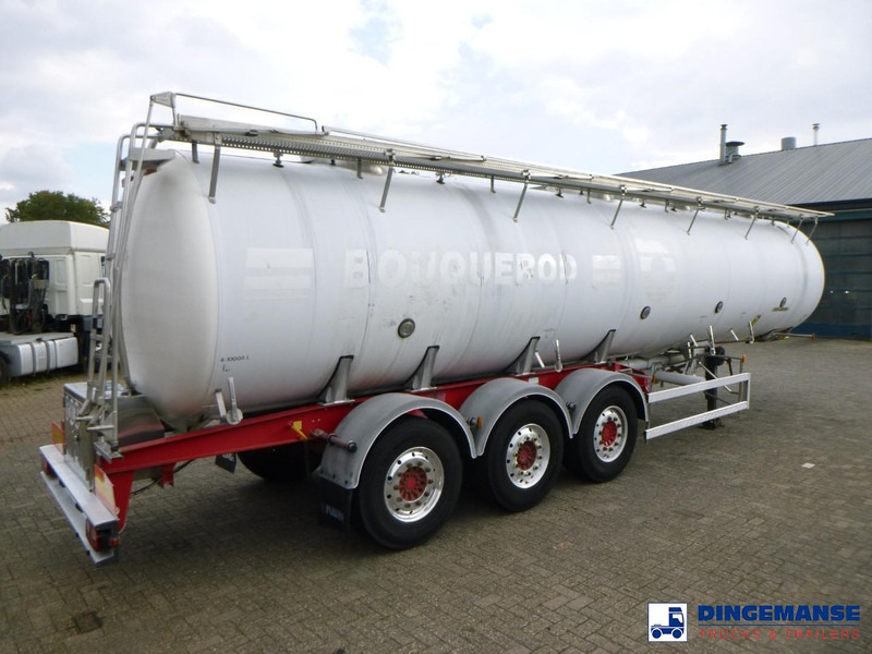 Magyar Food tank inox 30 m3 / 4 comp - Tank semi-trailer: picture 4 Magyar Food tank inox 30 m3 / 4 comp - Tank semi-trailer: picture 4