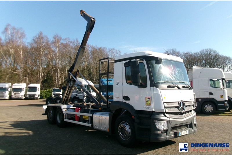 Mercedes-Benz Antos 2543 6x2 Euro 6 Marrel container hook 18t - Hook lift truck: picture 2 Mercedes-Benz Antos 2543 6x2 Euro 6 Marrel container hook 18t - Hook lift truck: picture 2