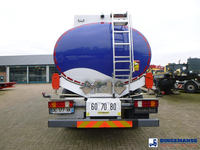 Mercedes-Benz Axor 1824 4x2 fuel tank 14.2 m3 / 4 comp - Tank truck: picture 5 Mercedes-Benz Axor 1824 4x2 fuel tank 14.2 m3 / 4 comp - Tank truck: picture 5