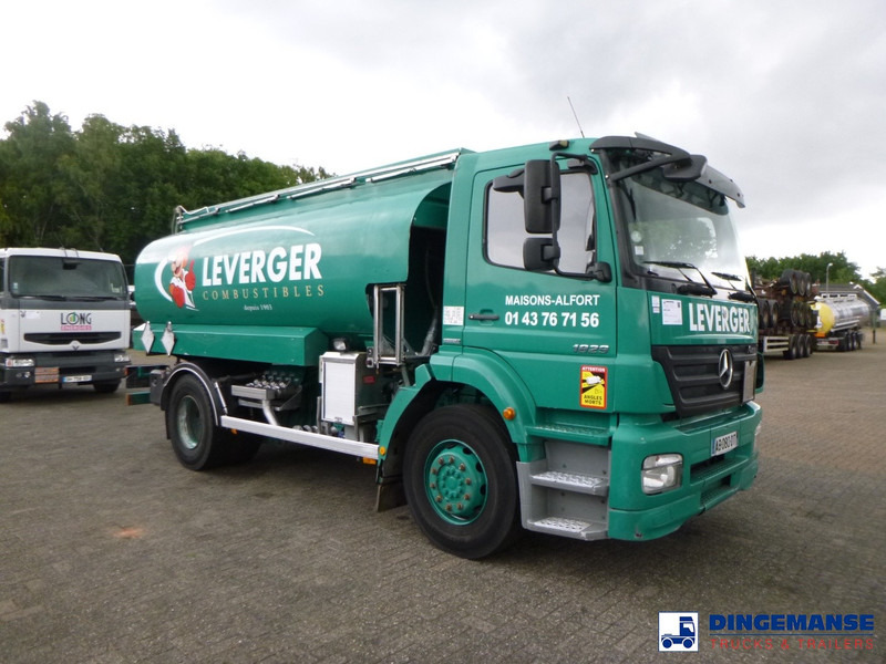 Mercedes-Benz Axor 1829 4x2 heavy oil tank 14.4 m3 / 4 comp - Tank truck: picture 2 Mercedes-Benz Axor 1829 4x2 heavy oil tank 14.4 m3 / 4 comp - Tank truck: picture 2