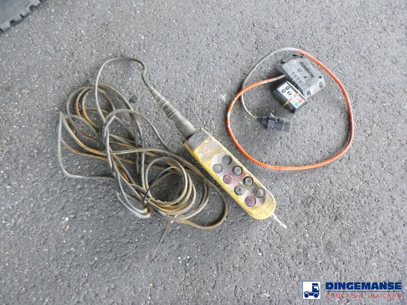 Leasing of Nooteboom 4-axle lowbed trailer Euro 110-04 + 2-axle dolly Nooteboom 4-axle lowbed trailer Euro 110-04 + 2-axle dolly: picture 17