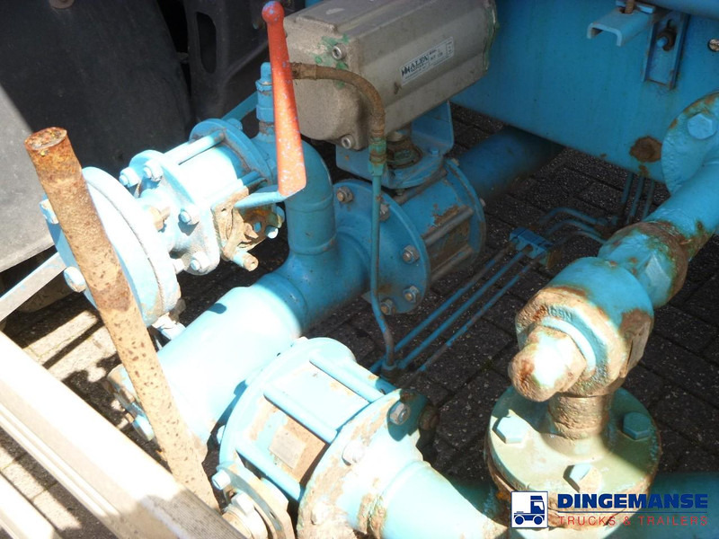 Tank truck Renault Premium 270.19 4x2 gas tank 19.7 m3: picture 7 Tank truck Renault Premium 270.19 4x2 gas tank 19.7 m3: picture 7