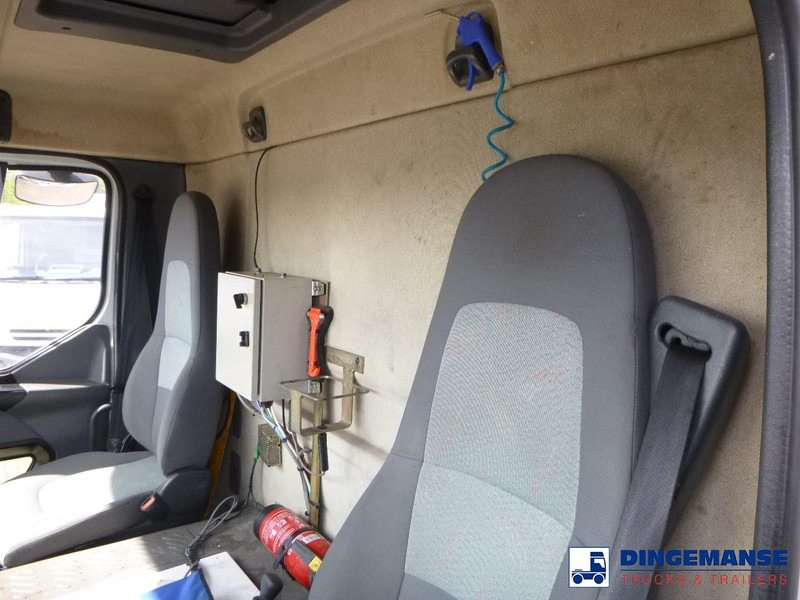 Tank truck Renault Premium 270.19 4x2 gas tank 19.7 m3: picture 20 Tank truck Renault Premium 270.19 4x2 gas tank 19.7 m3: picture 20