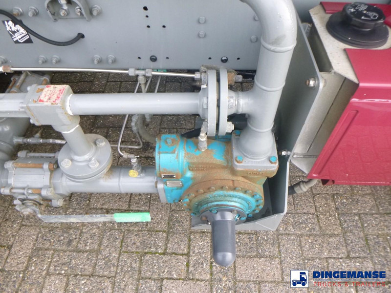 Tank truck Renault Premium 270.19 dxi 4x2 gas tank 19.6 m3: picture 12