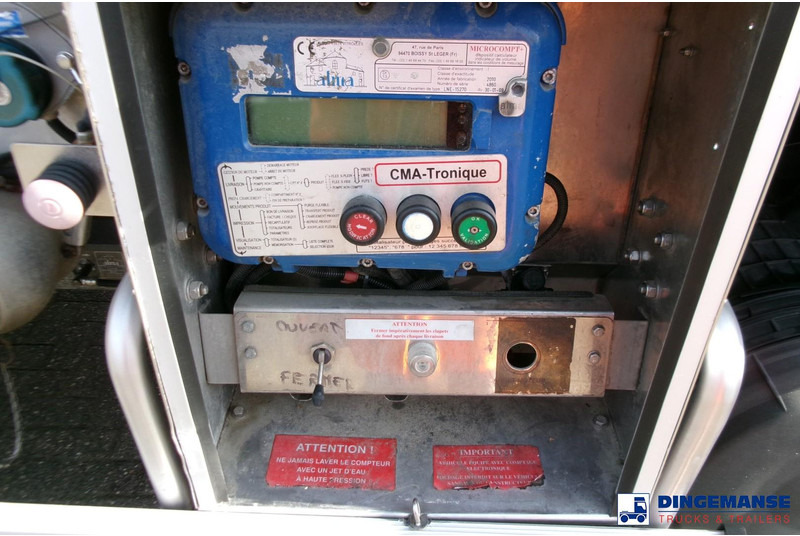 Tank truck Renault Premium 270 4x2 fuel tank 13.7 m3 / 4 comp: picture 11