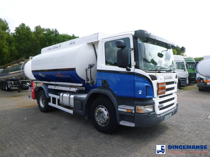 Scania P 230 DB 4x2 RHD fuel tank 12.4 m3 / 4 comp - Tank truck: picture 2 Scania P 230 DB 4x2 RHD fuel tank 12.4 m3 / 4 comp - Tank truck: picture 2