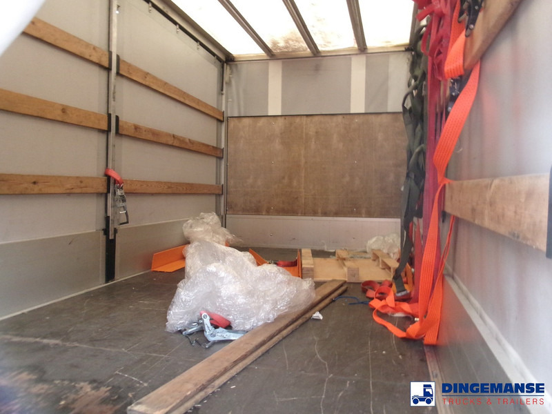 Curtain side van Volkswagen Crafter 4x2 curtain side van Euro 6: picture 9