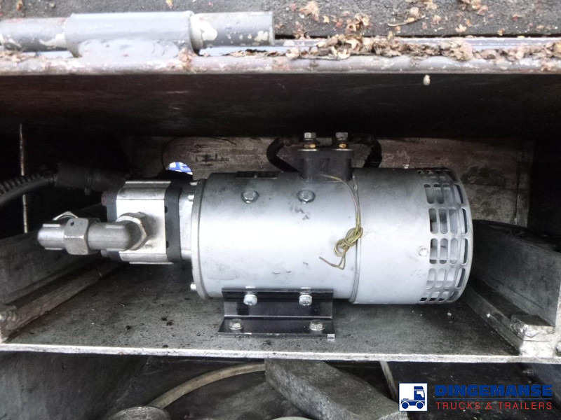 Filiat 3-axle tank trailer chassis incl supports - Tank semi-trailer: picture 5 Filiat 3-axle tank trailer chassis incl supports - Tank semi-trailer: picture 5