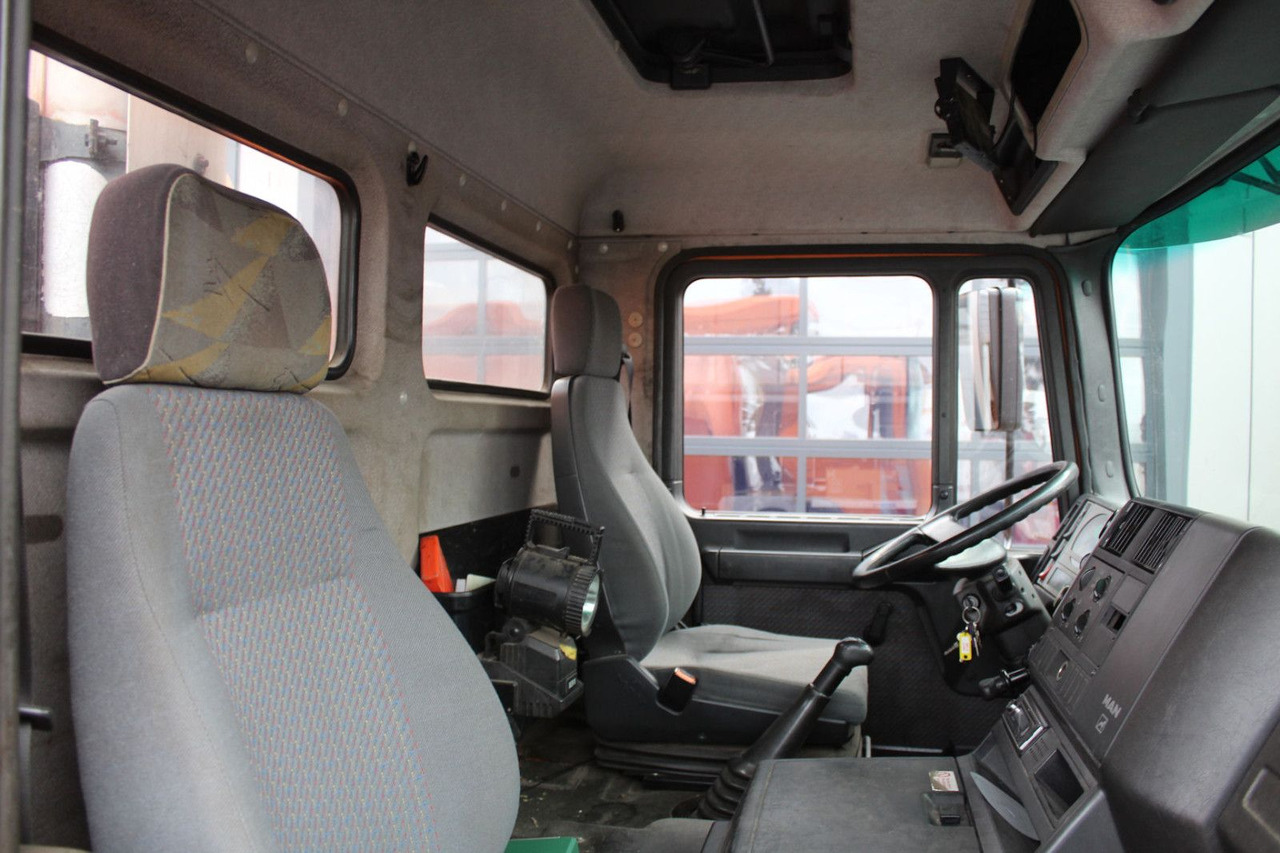 Vacuum truck MAN FE 32.410 A 8x2 Assmann 17m³ HD-Spül-KOMBI V2A: picture 16 Vacuum truck MAN FE 32.410 A 8x2 Assmann 17m³ HD-Spül-KOMBI V2A: picture 16