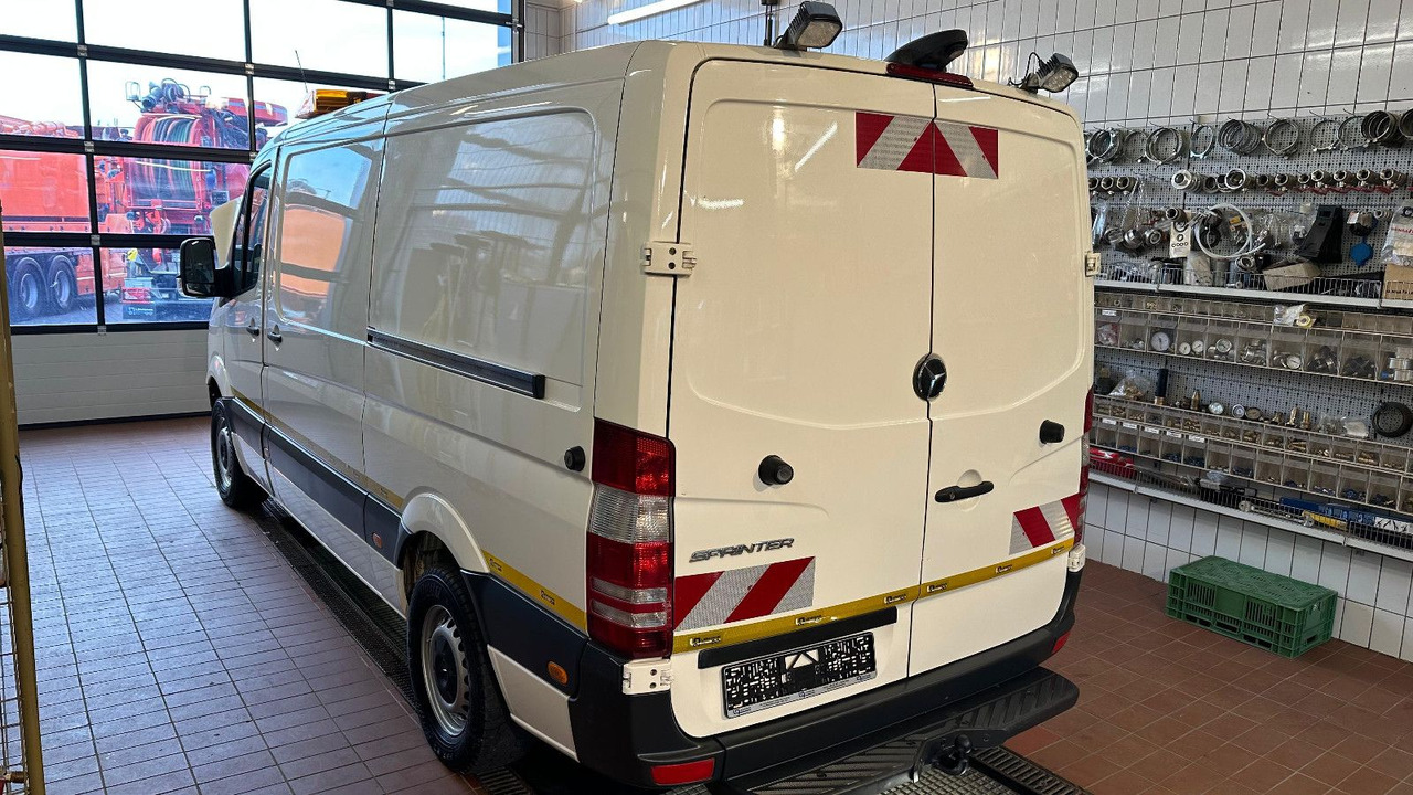 Mercedes-Benz Sprinter 316 CDI + Leistikow 1m³ HD-Spüler 3,5t - Vacuum truck: picture 5 Mercedes-Benz Sprinter 316 CDI + Leistikow 1m³ HD-Spüler 3,5t - Vacuum truck: picture 5