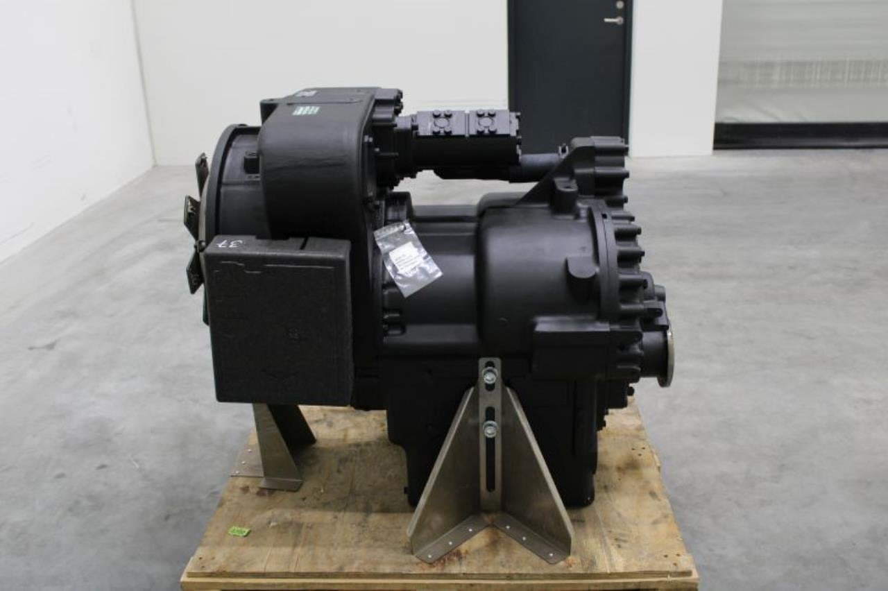 Dana 15.7TE 32418-81 - Transmission for Material handling equipment: picture 2 Dana 15.7TE 32418-81 - Transmission for Material handling equipment: picture 2