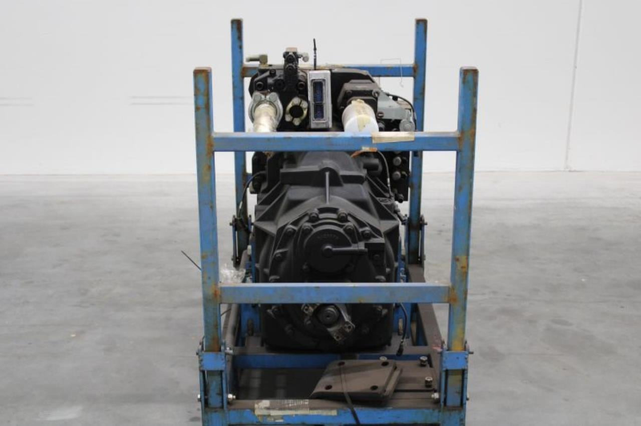 Dana TE10 - Transmission for Material handling equipment: picture 2 Dana TE10 - Transmission for Material handling equipment: picture 2