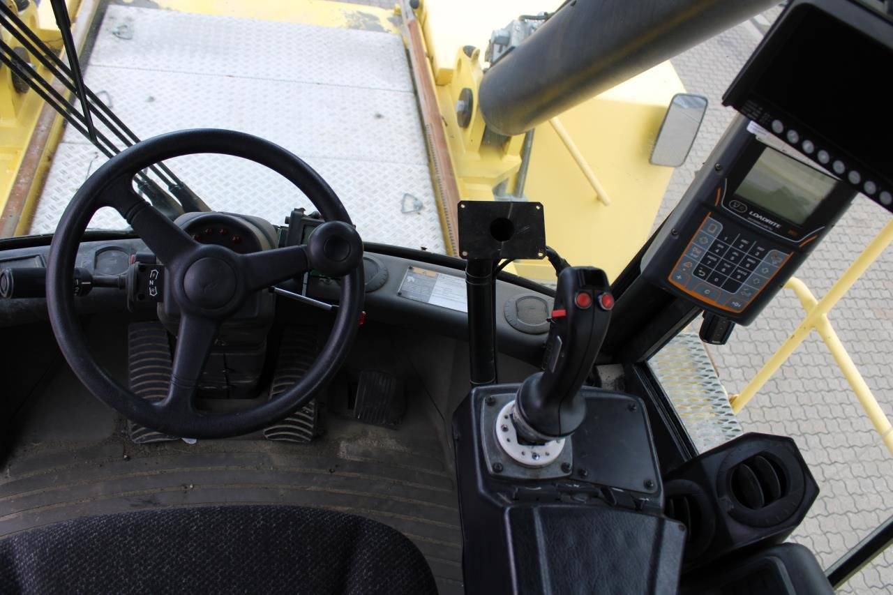 Hyster RS46-36CH - Reach stacker: picture 4 Hyster RS46-36CH - Reach stacker: picture 4