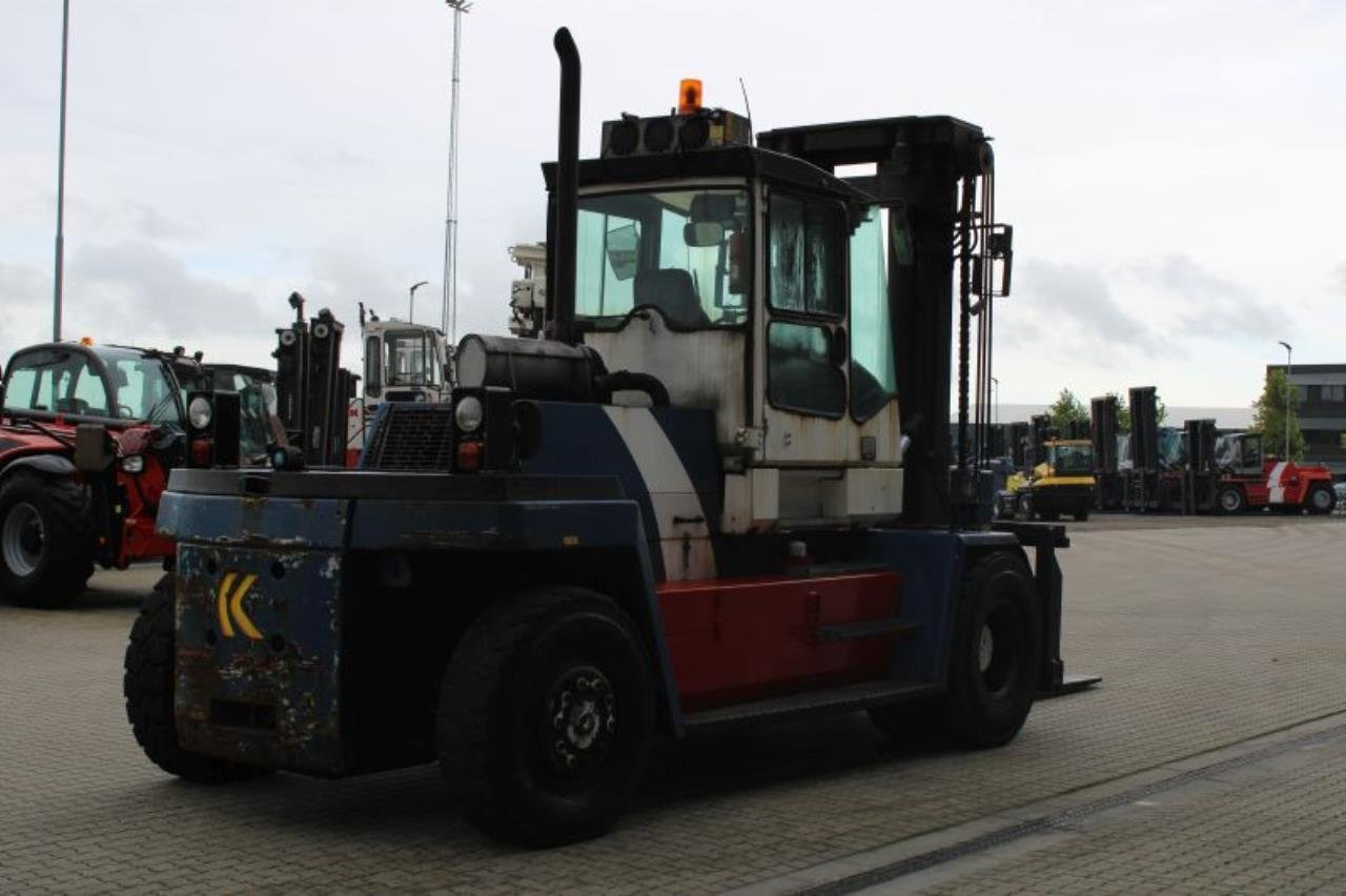 Kalmar DCD160-12 - Diesel forklift: picture 3 Kalmar DCD160-12 - Diesel forklift: picture 3