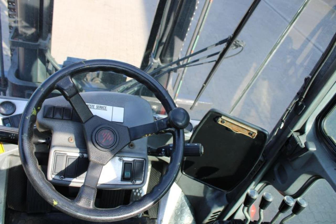 Kalmar DCD80-6 - Diesel forklift: picture 4 Kalmar DCD80-6 - Diesel forklift: picture 4
