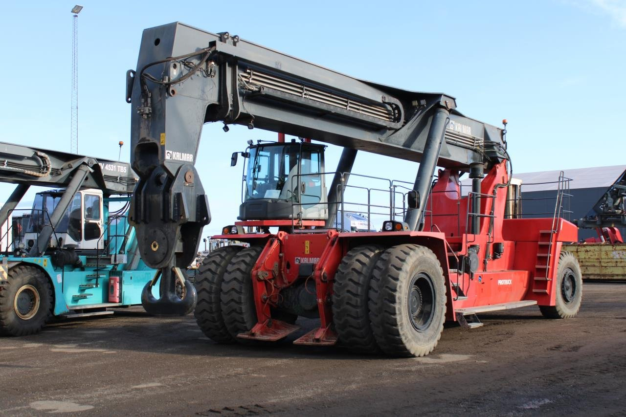 Kalmar DRG1300-92 SUPER GLO - Reach stacker: picture 2 Kalmar DRG1300-92 SUPER GLO - Reach stacker: picture 2